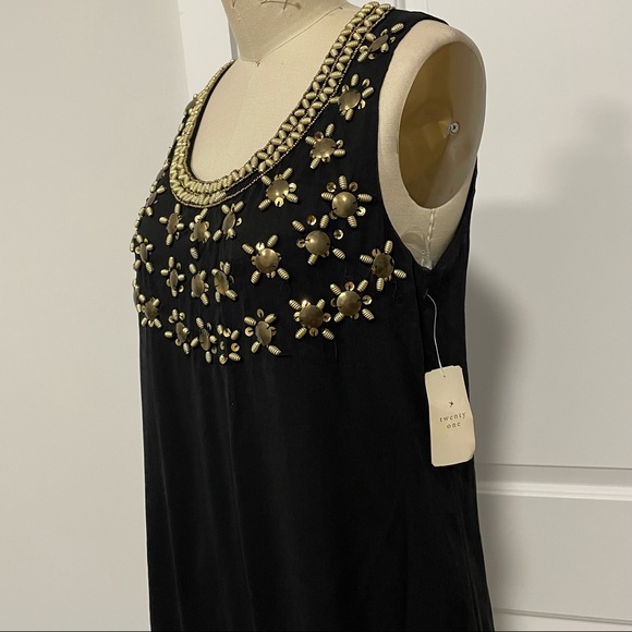 Forever 21 Beaded Detail & Sequin Dress - Picture 2 of 7